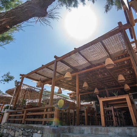 Puerto Seaside Rooms Akhladheri Exterior photo