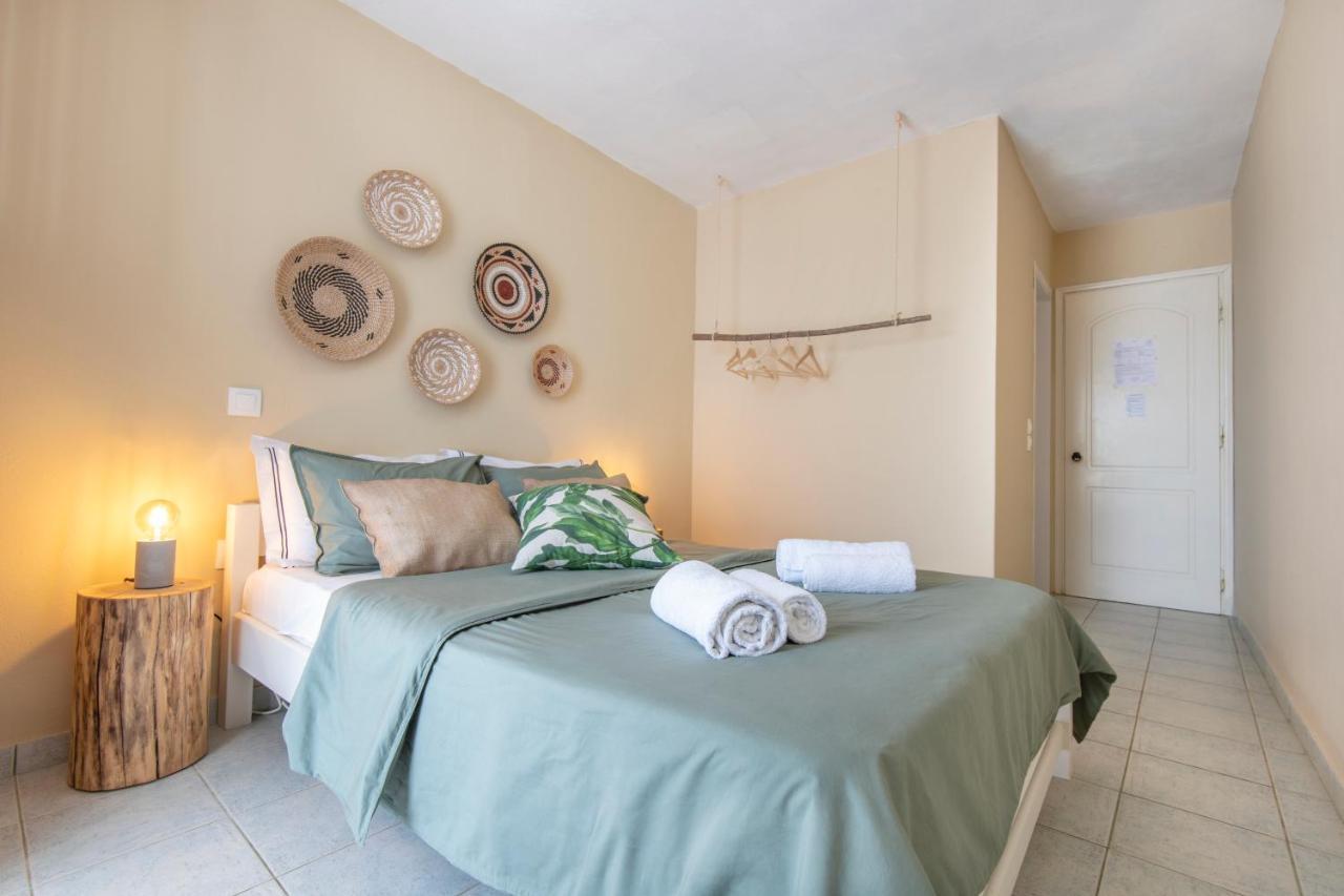 Puerto Seaside Rooms Akhladheri Exterior photo
