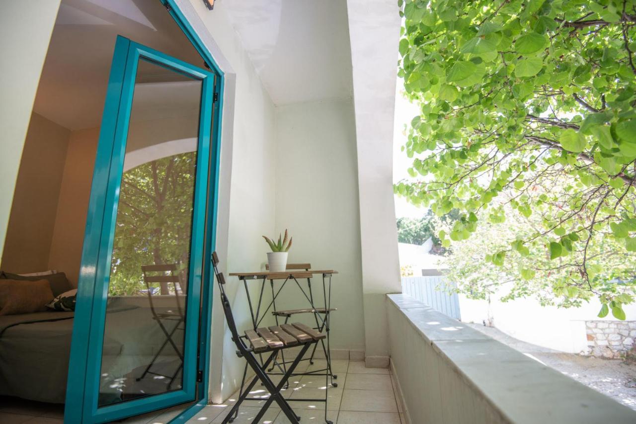 Puerto Seaside Rooms Akhladheri Exterior photo