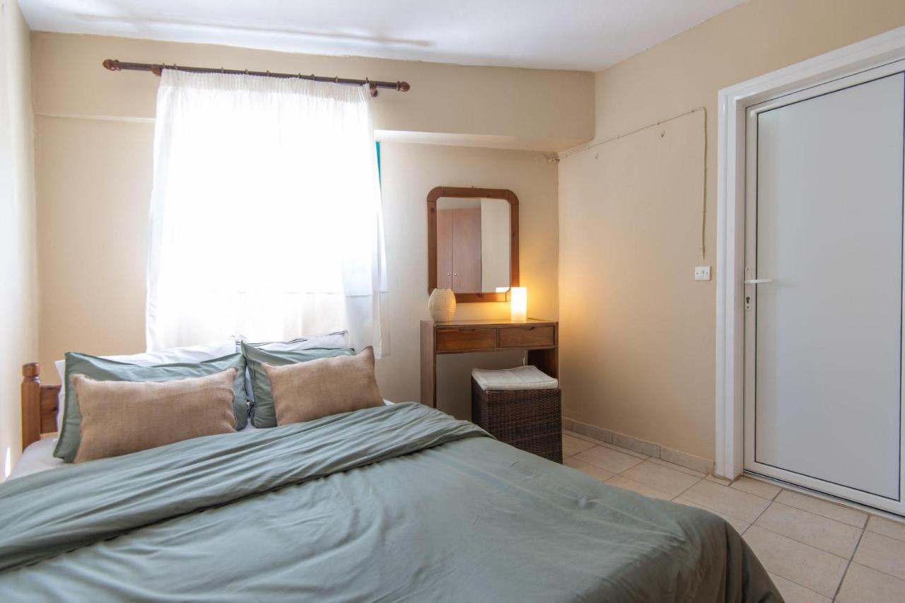 Puerto Seaside Rooms Akhladheri Exterior photo